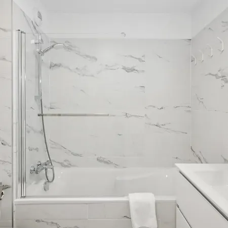 Flat For Family With Pool * Cavalaire-sur-Mer