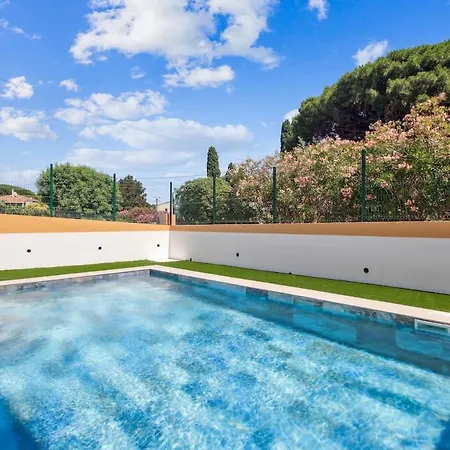 Lägenhet Flat For Family With Pool *