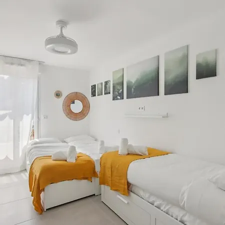 Lägenhet Flat For Family With Pool *